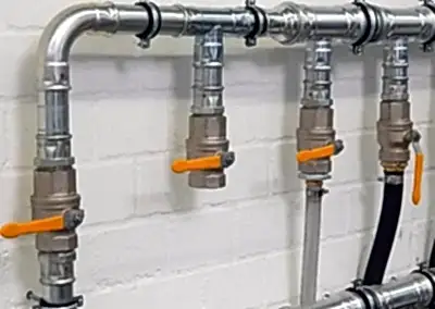Su tesisat fiyatları ne kadar? İstanbul su tesisat fiyatları için 7/24 firmamızı arayabilir fiyat alabilirsiniz. Sağlıklı bir fiyat verebilmek için sizden alacağımız tesisat dönecek alan ve malzemelerle ilgili bilgilere ihtiyacımız vardır. Bunun haricinde çeşitli ortamlar görülen tesisat fiyatları gerçeği yansıtmak ile beraber dolandırıcı niyeti de taşımaktadır.