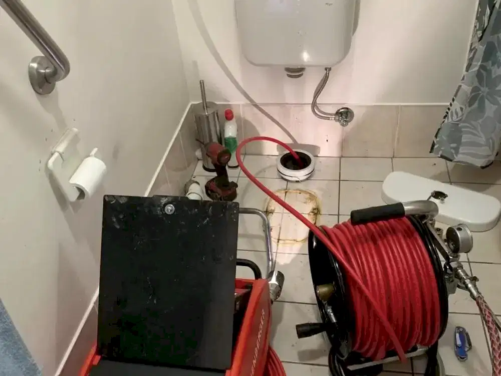 Klozet Neden Tıkanır?