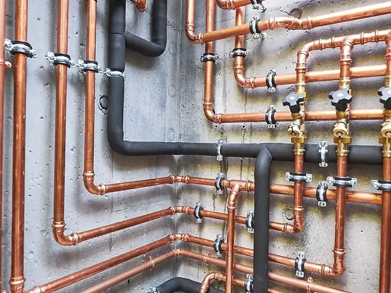 İstanbul sıhhi tesisatçı firmamız teknolojik tesisat ekipmanlarını barındıran servis araçlarımız ile birlikte 7/24 İstanbul ve çevre illerde hizmet veriyor. 25+ yıllık tecrübemiz ile verdiğimiz sıhhi tesisat hizmetlerine 2 yıl garanti veriyoruz. Her türlü su tesisatı sorunlarınızda bizi arayabilir uygun fiyat ve hızlı servisimizden faydalanabilirsiniz.